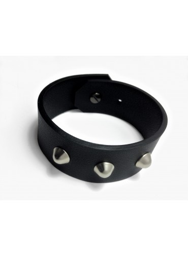 Cowhide leather Bracelet with conic nails  2.5cm - metal fastening